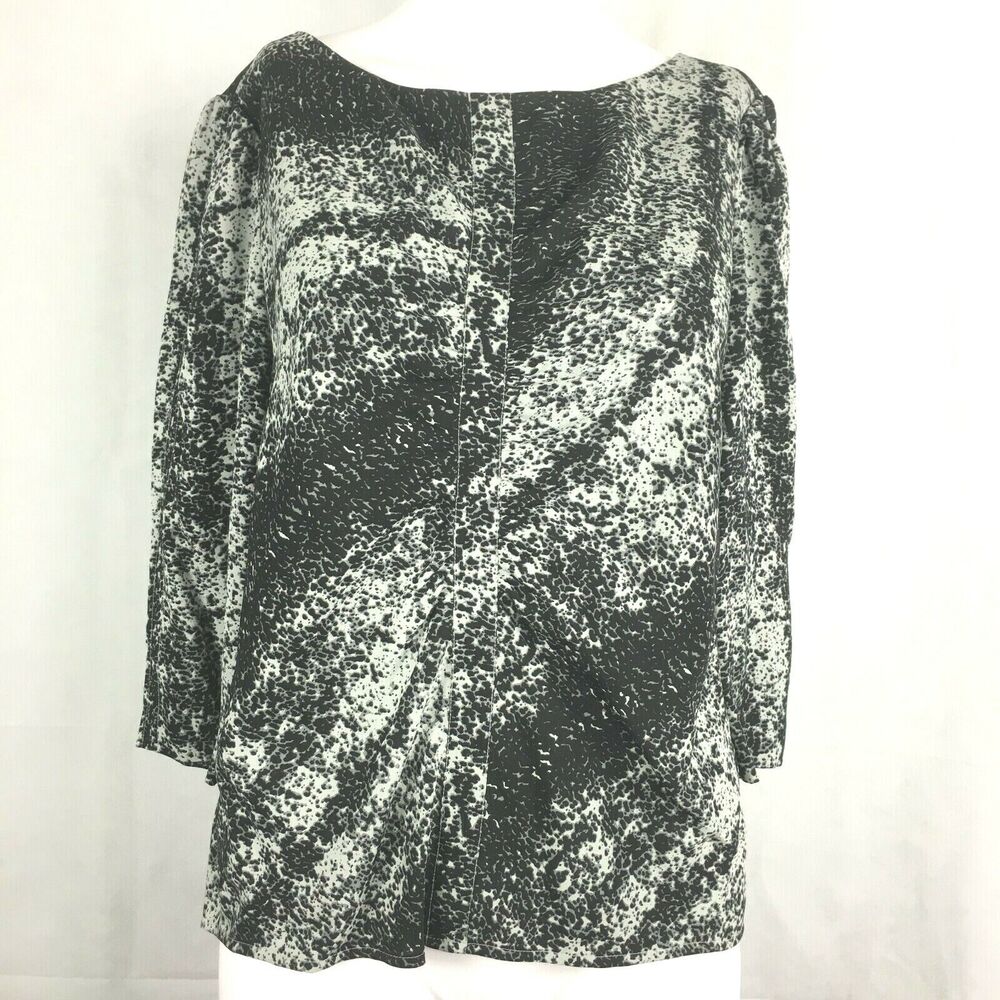 Be Shirt Womens Sz 8 Black Gray Animal Print Silk 3/4 Sleeve Top Rear Zip‎